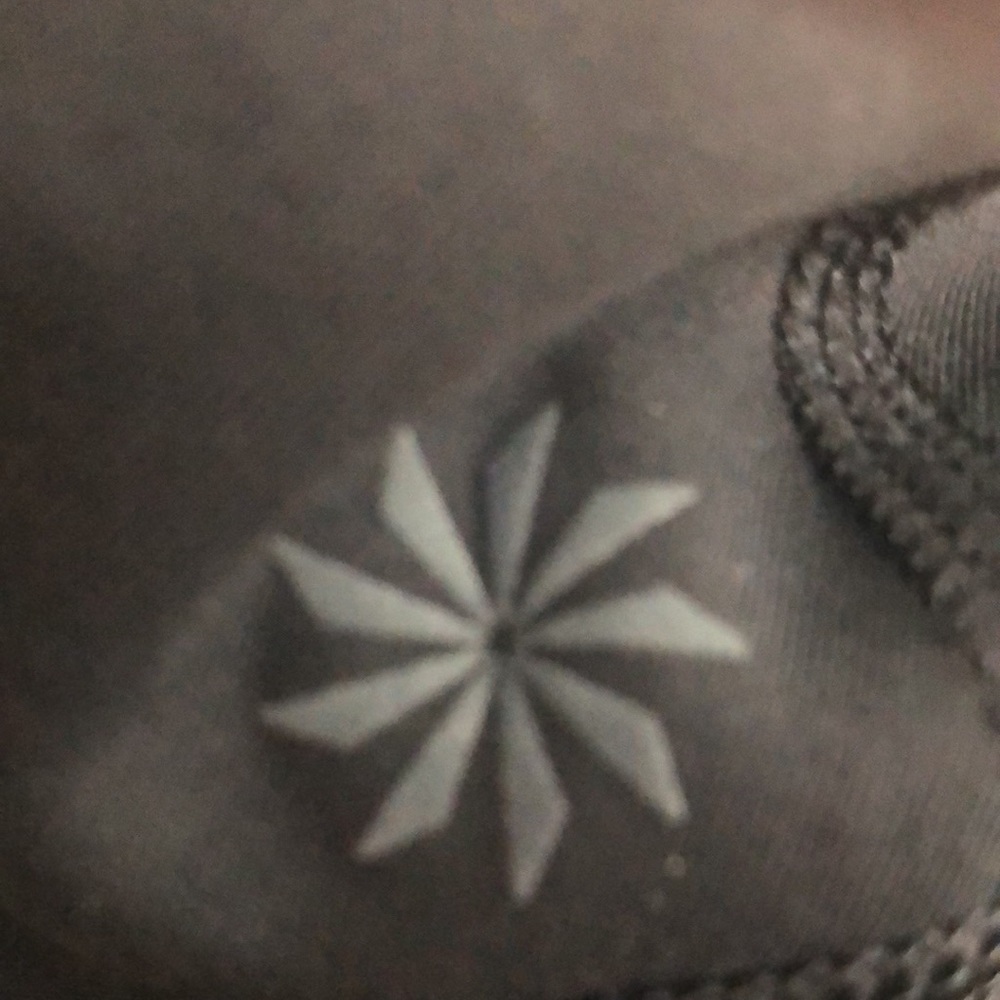 Athleta Trucool Stealth Black Laser Cut Tights/Leggings Sz. S Athleisure Active - Picture 10 of 10